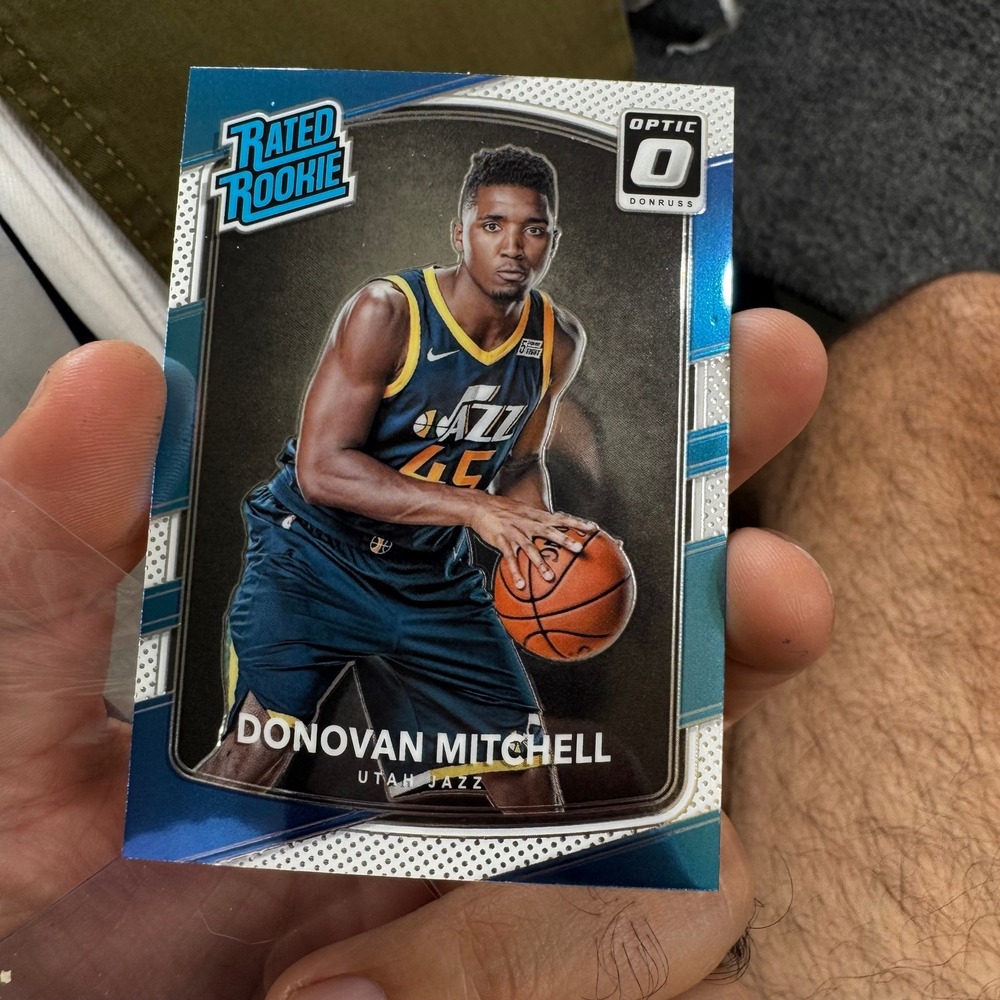 Panini Trading Card Donovan Mitchell OS Blue Rated Rookie Optic 188 Utah Jazz